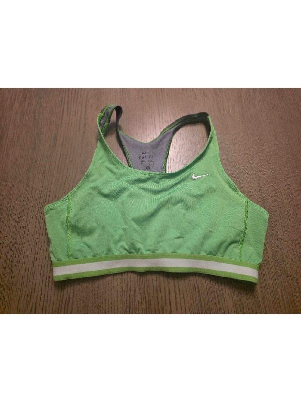 Nike Ladies Kelly Green sports Bra size Large
